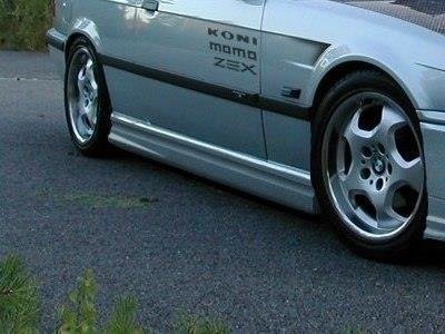 Image of Side Skirts BMW 3 E30 Mafia - Not Primed