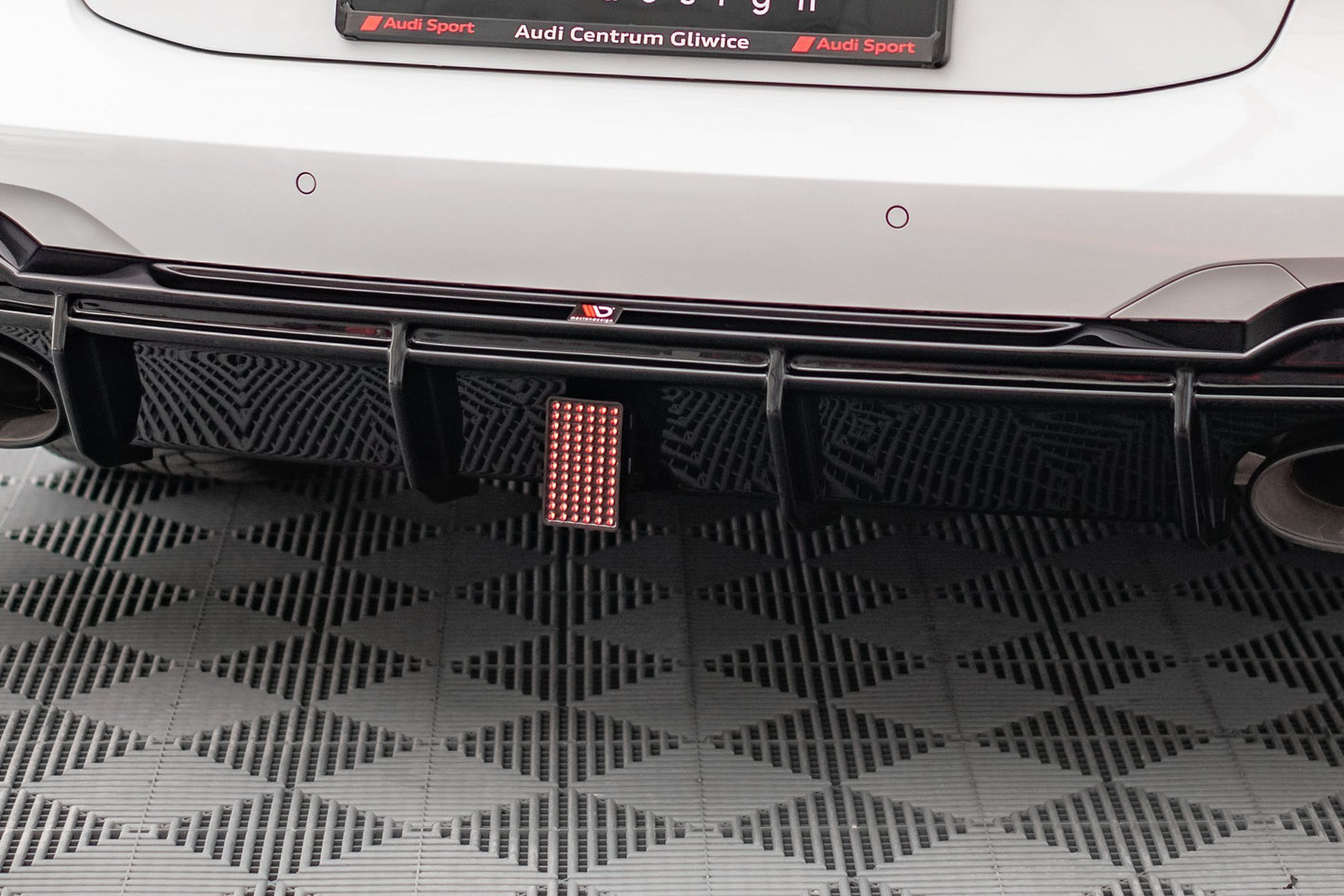 Led-Stop-Light-Audi-RS6-C8-/-RS7-C8