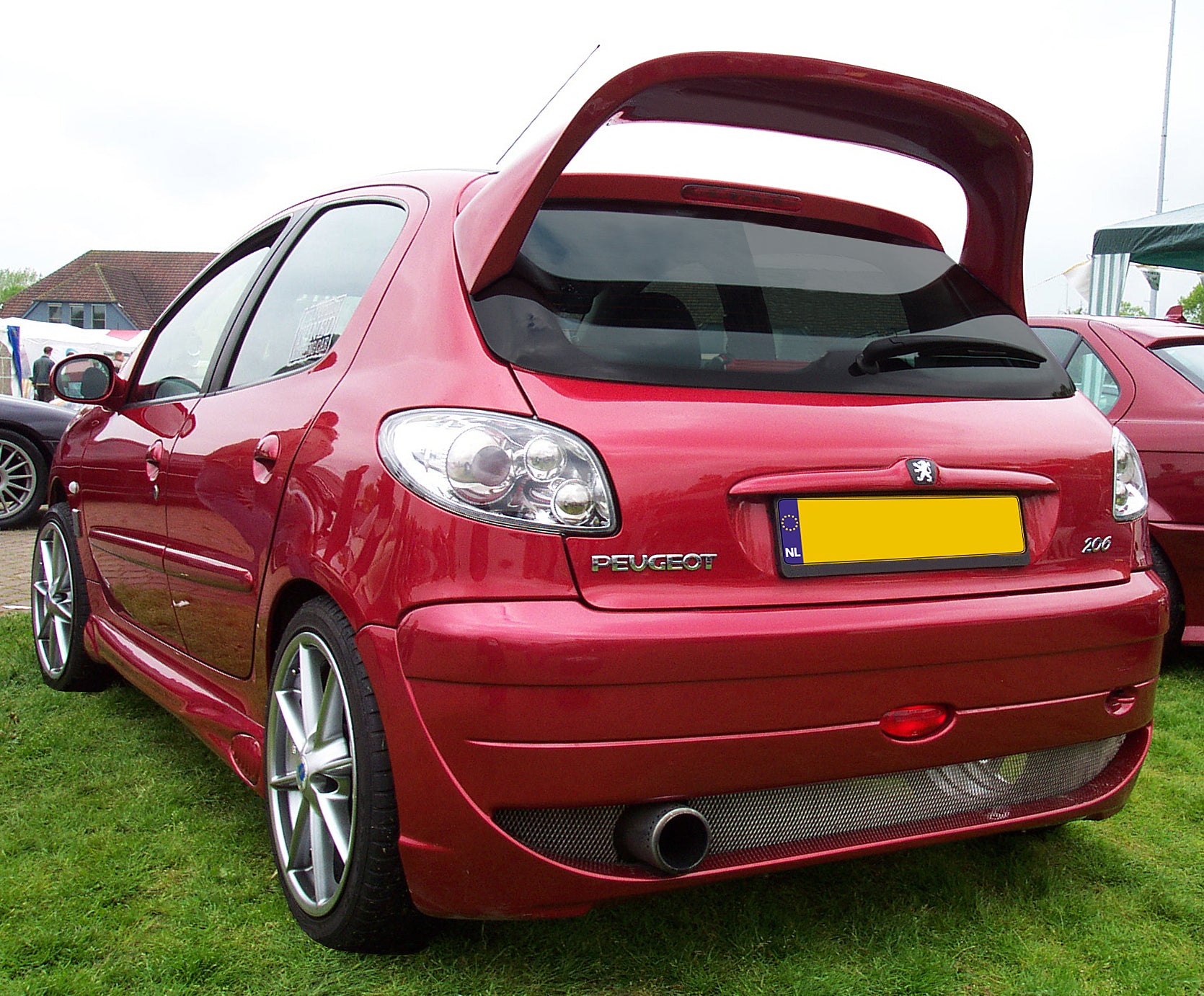 Peugeot-206-2/4D-Complete-Chrome-Taillights
