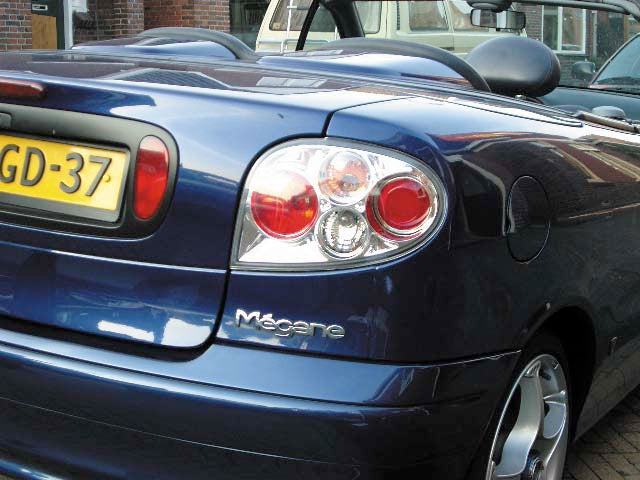 Renault-Megane-Coupe/Cabrio-96+-Chrome-Taillights