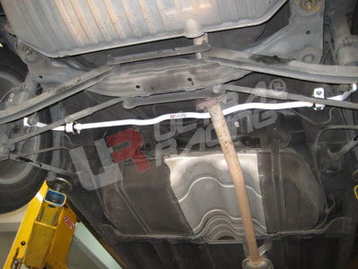 Hyundai-Tucson-05-09-UltraRacing-Rear-Sway-Bar-23mm