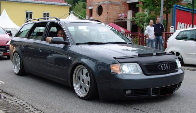 Image of Audi A6 B4 98-04 Skai Carbra/Stoneguard