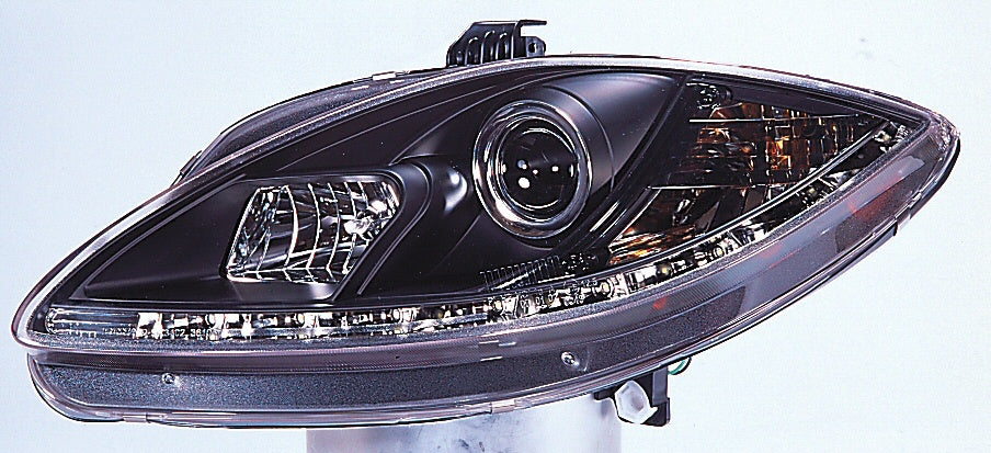 Image of Seat Leon/Altea/Toledo 05+ R8 Style LED-koplampen Zwart V2