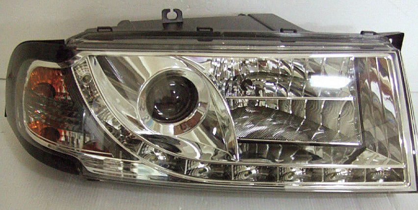 Skoda-Octavia-01-04-R8-Style-LED-Headlights-Chrome-V1