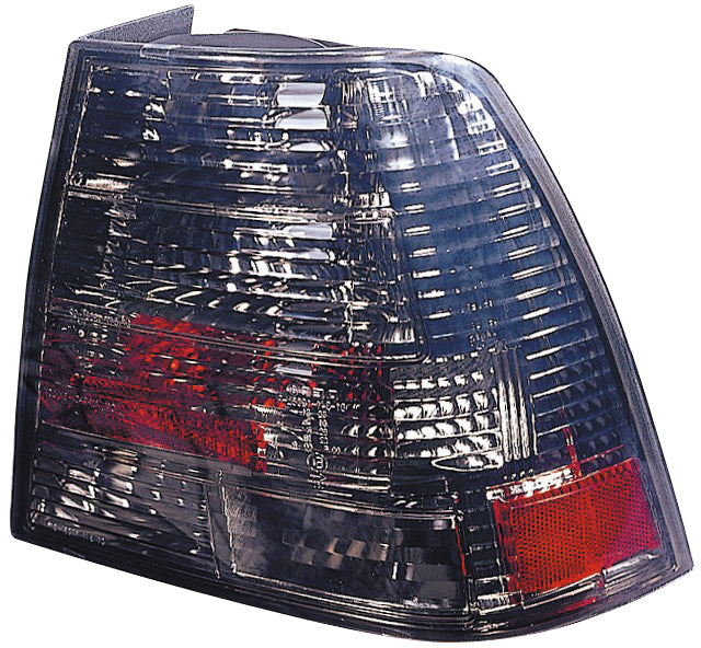 VW-Bora-Taillights-Smoke-V1