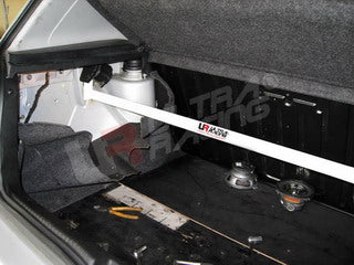 VW-Golf-2/3-UltraRacing-Adjustable-Rear-Upper-Strutbar-982A
