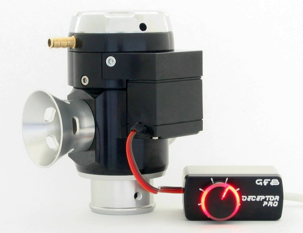 Image of Universele 25 mm inlaat / 25 mm uitlaat Deceptor Pro TMS [GFB]