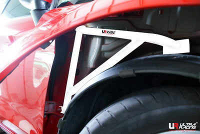 Ford-Fiesta-MK6/7-1.6-08+-UltraRacing-3Point-Fender-Brackets