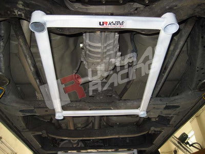 Image of Isuzu D-Max 2.5D UltraRacing 4-Point Front H-Brace