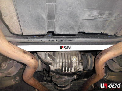BMW-E53-X5-4.4-99-06-UltraRacing-2-Point-Rear-Lower-Bar-1704