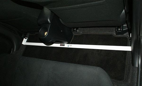 Image of Toyota Prius C 1.5 11+ UltraRacing 2-Point Room Bar