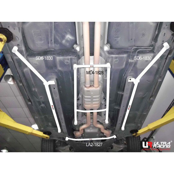 Image of Cadillac CTS 3.6 07+ UltraRacing 2x 3-Point Side Lower Bars