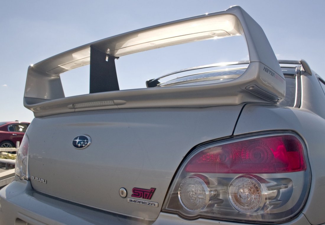 Subaru-Impreza-WRX/STI-01-07-Perrin-Wing-Support-Stiffy-1x