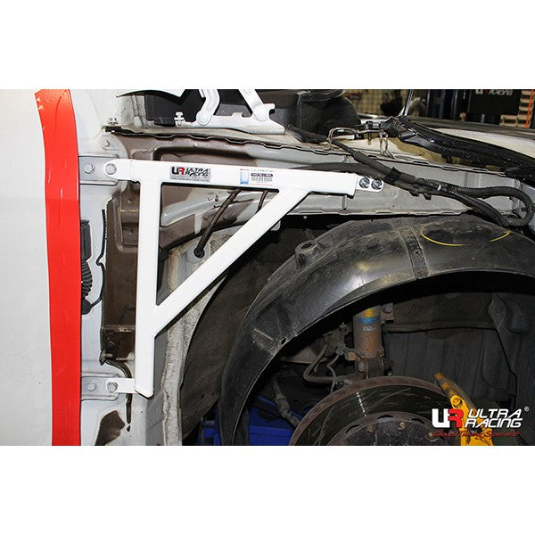 Hyundai-Veloster-11+-UltraRacing-3-Point-Fender-Brackets