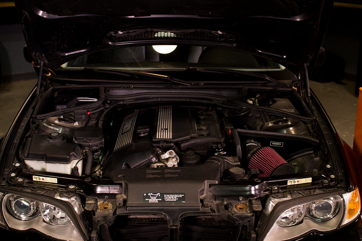 BMW-E46-330i-01-06-Performance-Air-Intake-Black-Mishimoto