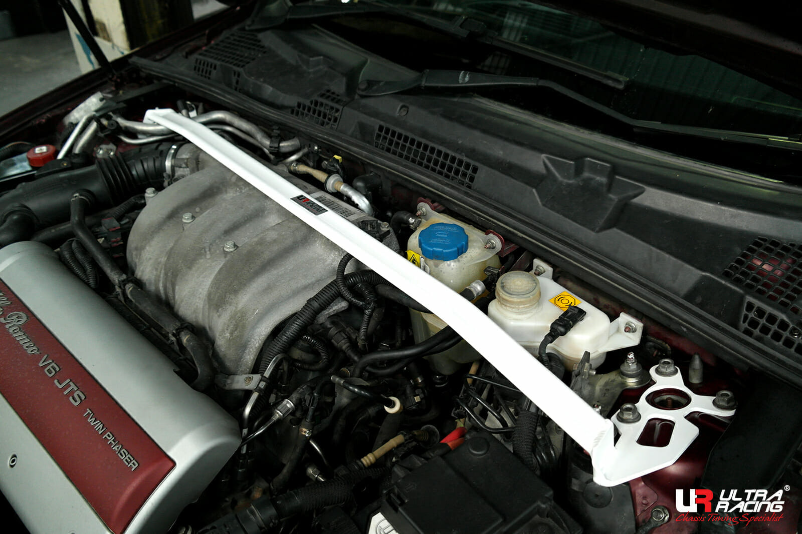 Alfa-Romeo-159-05+-/-Brera-Ultra-R-Front-Upper-Strut-Bar
