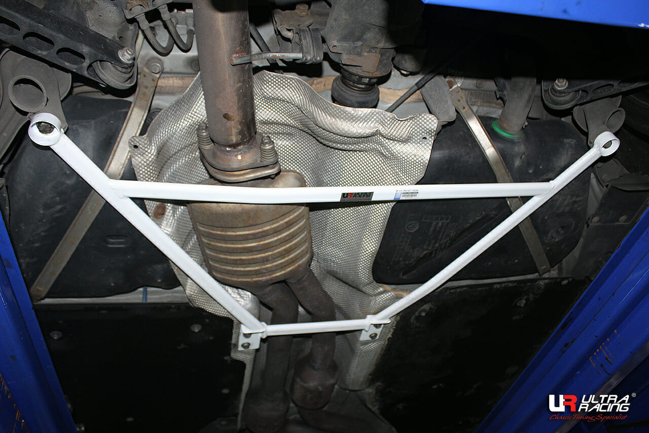 Image of BMW 1 04-11 E87 UltraRacing Rear Lower Brace