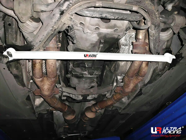 BMW-E39-M5-Ultra-Racing-Front-Lower-Bar-3063