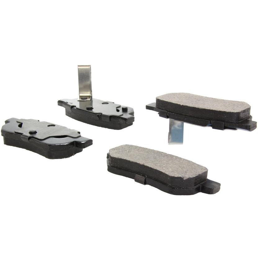 Image of 30903740 Stoptech sportremblokken met vulplaten en bevestigingsmateriaal