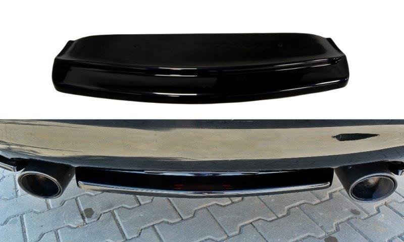 Image of Central Rear Splitter Infiniti Qx70 - Gloss Black