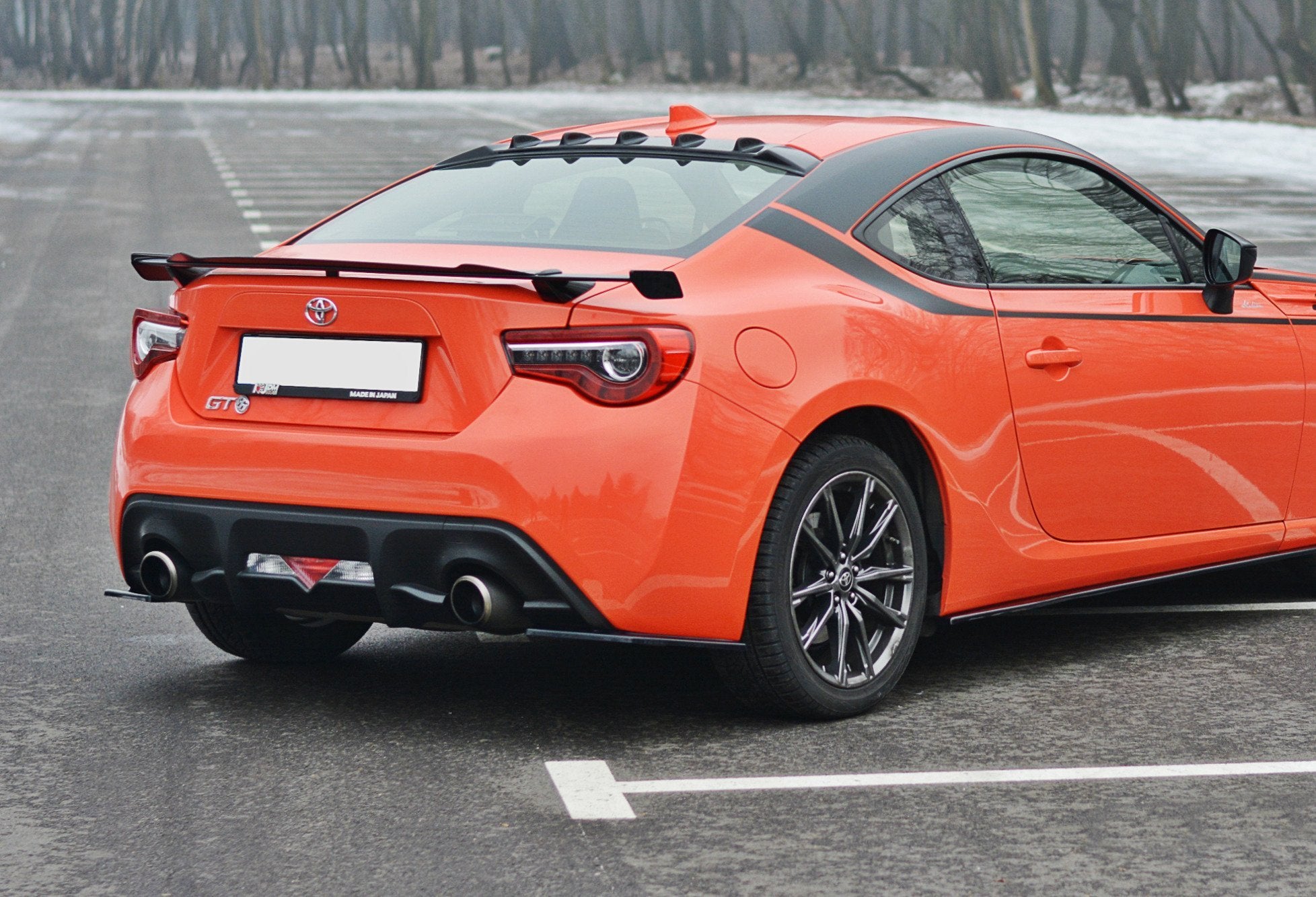 Rear-Side-Splitters-V.1-Toyota-GT86-Facelift---Gloss-Black
