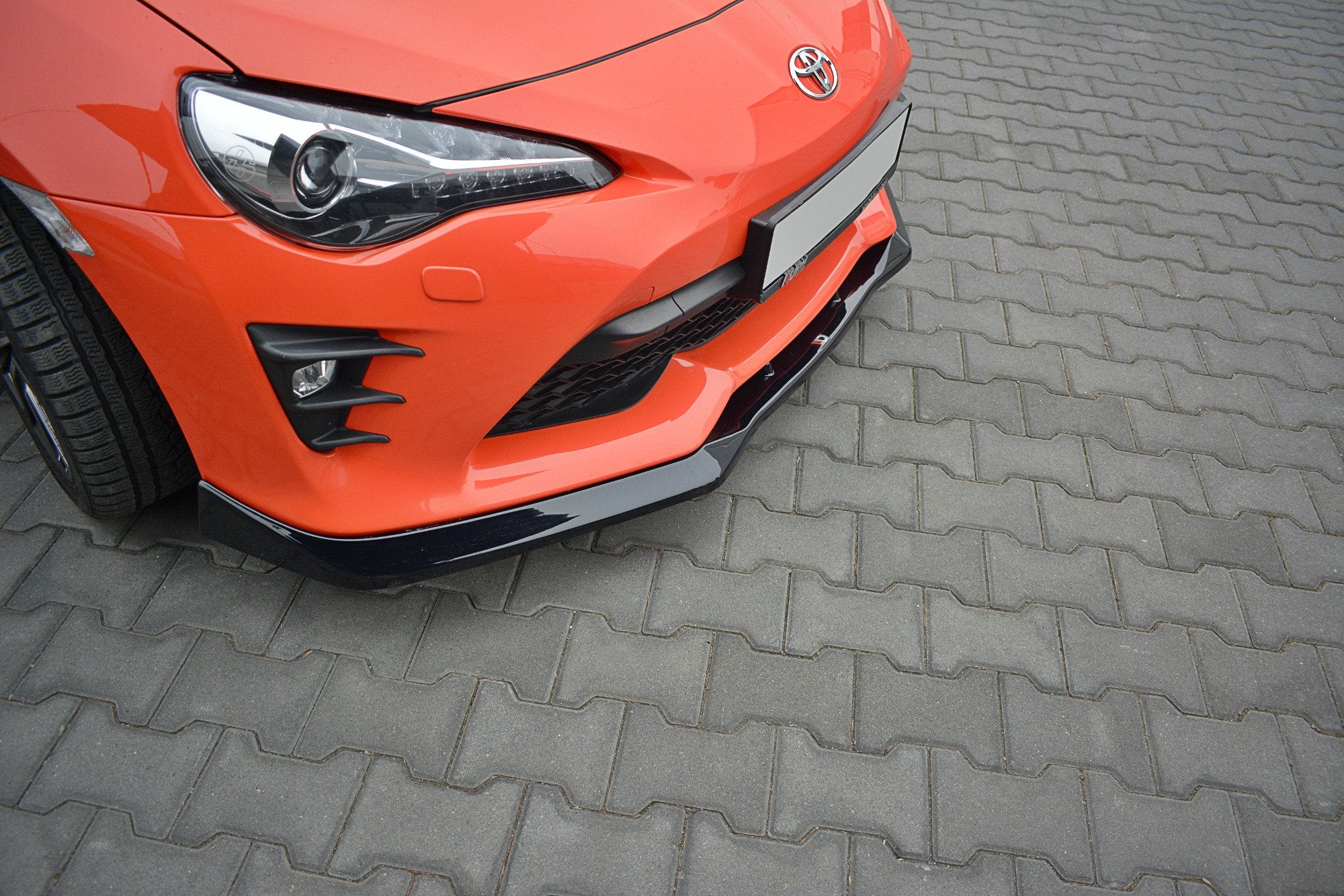 Front-Splitter-V.1-Toyota-GT86-Facelift---Gloss-Black