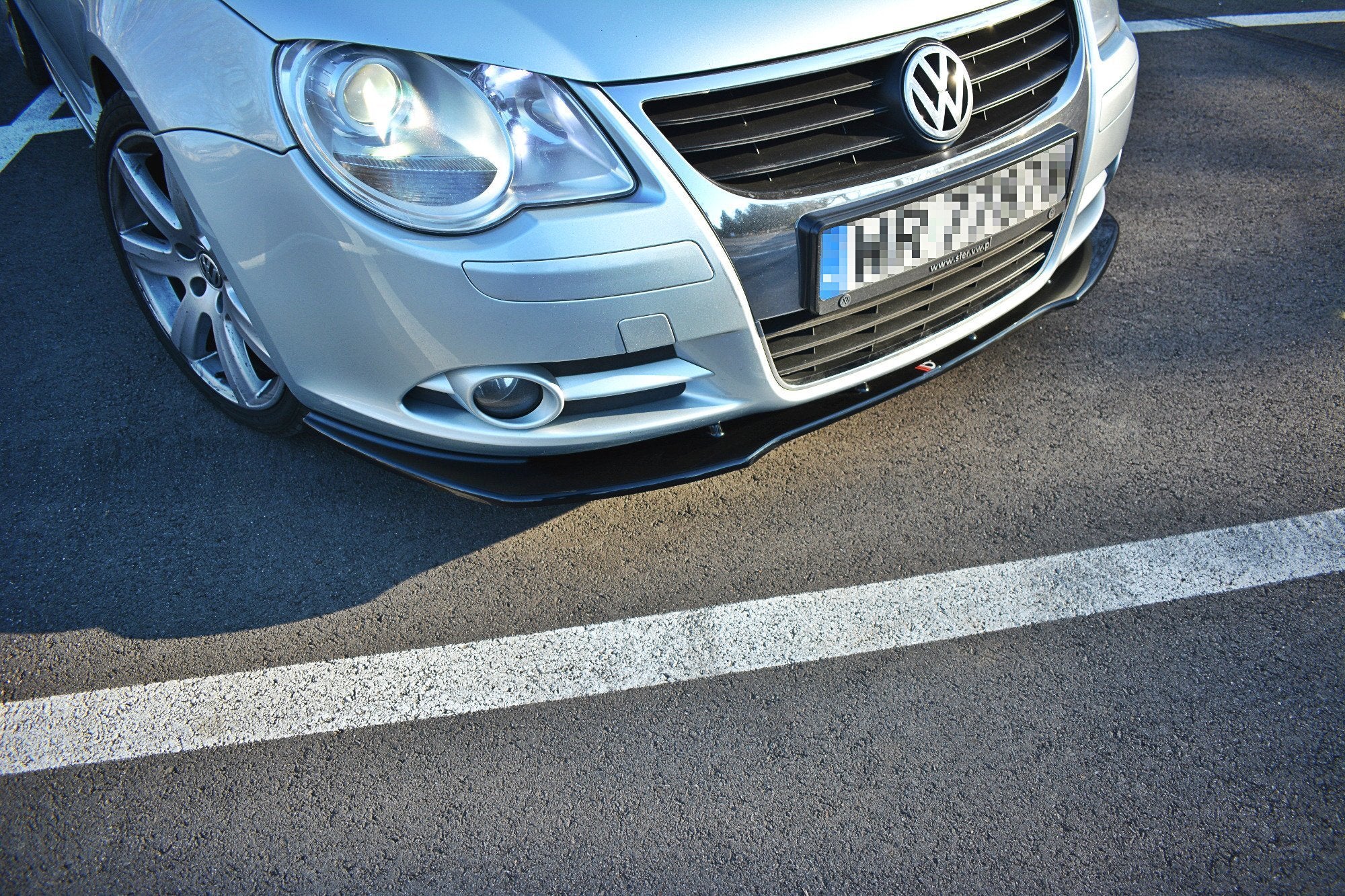Image of Front Splitter V.1 VW Eos - Gloss Black