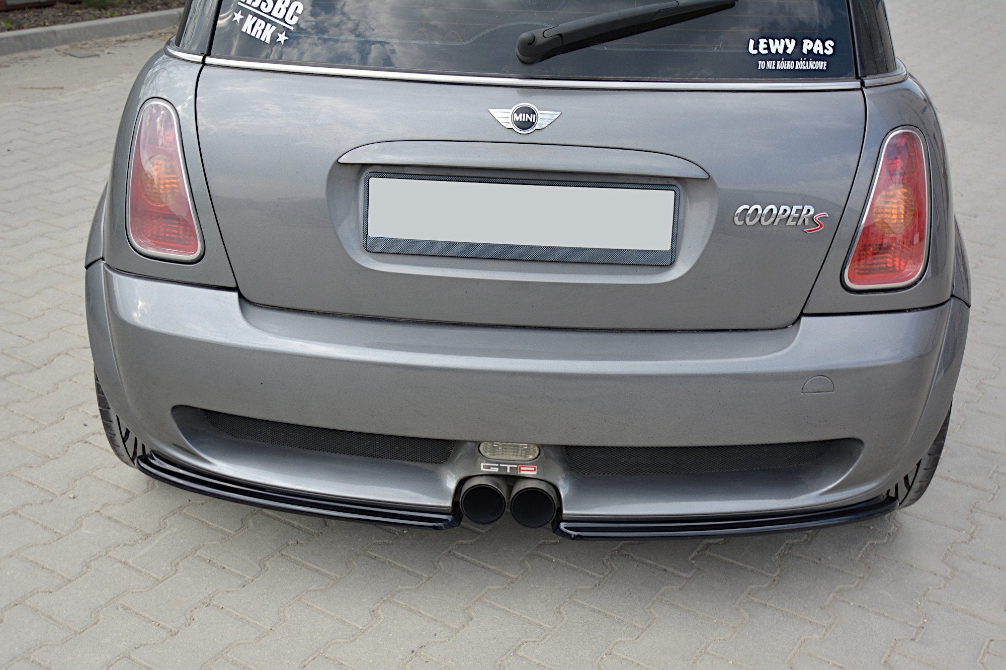 Image of Rear Side Splitters Mini R53 Cooper S JCW - Gloss Black