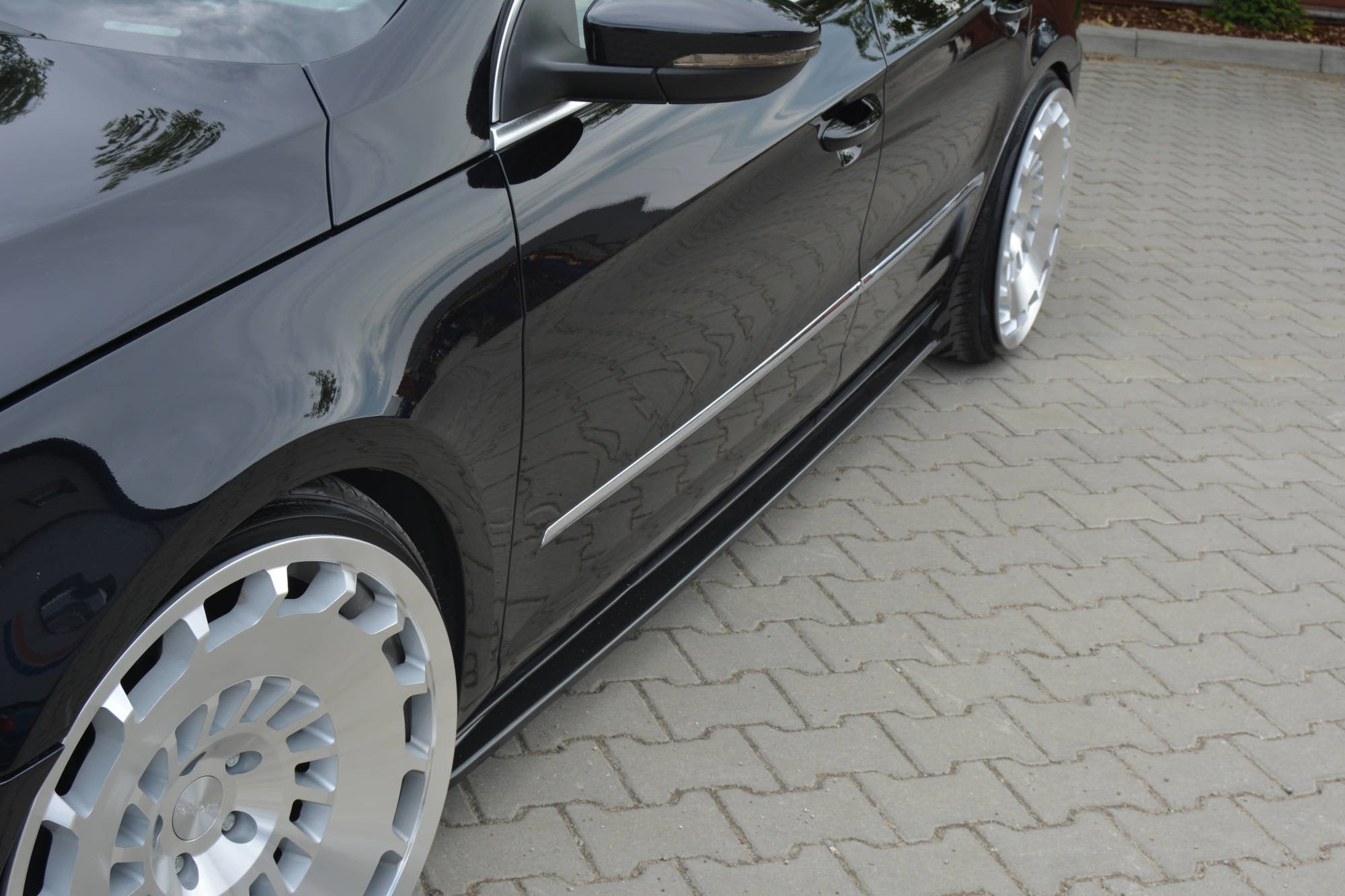 Image of Side Skirts Diffusers VW Passat CC Standard - Gloss Black