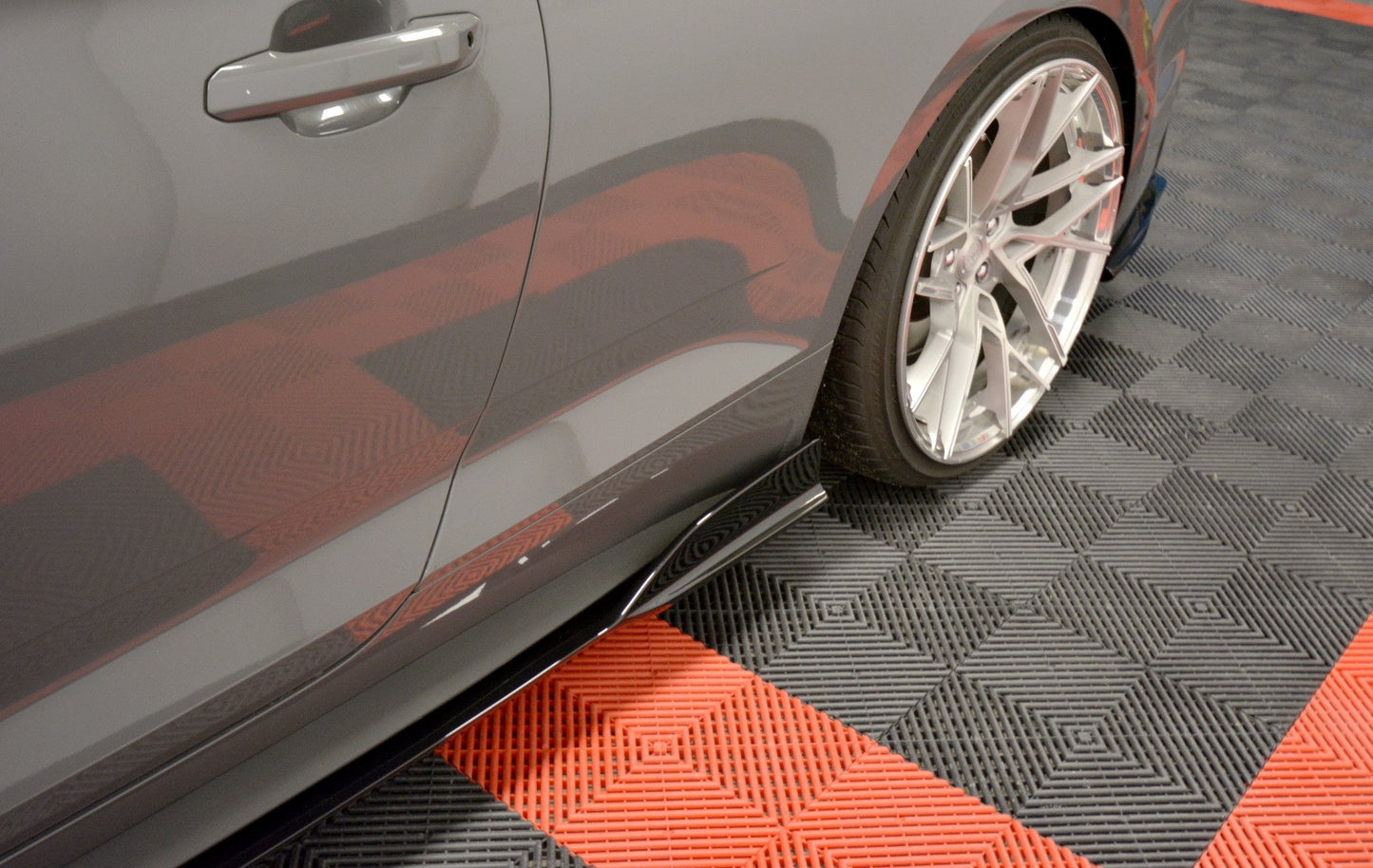 Side-Skirts-Diffusers-Audi-S5-/-A5-S-Line-F5-Coupe---Primed