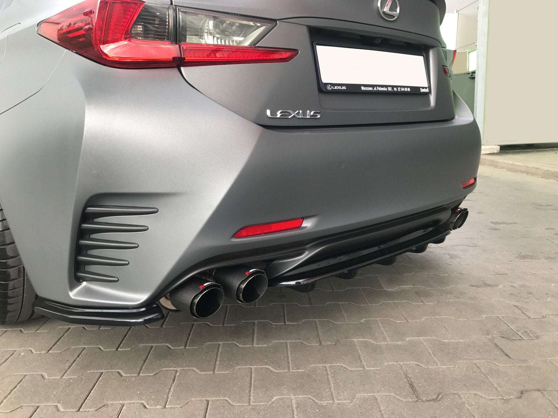 Image of Central Rear Splitter (With Vertical Bars) Lexus RC-GB