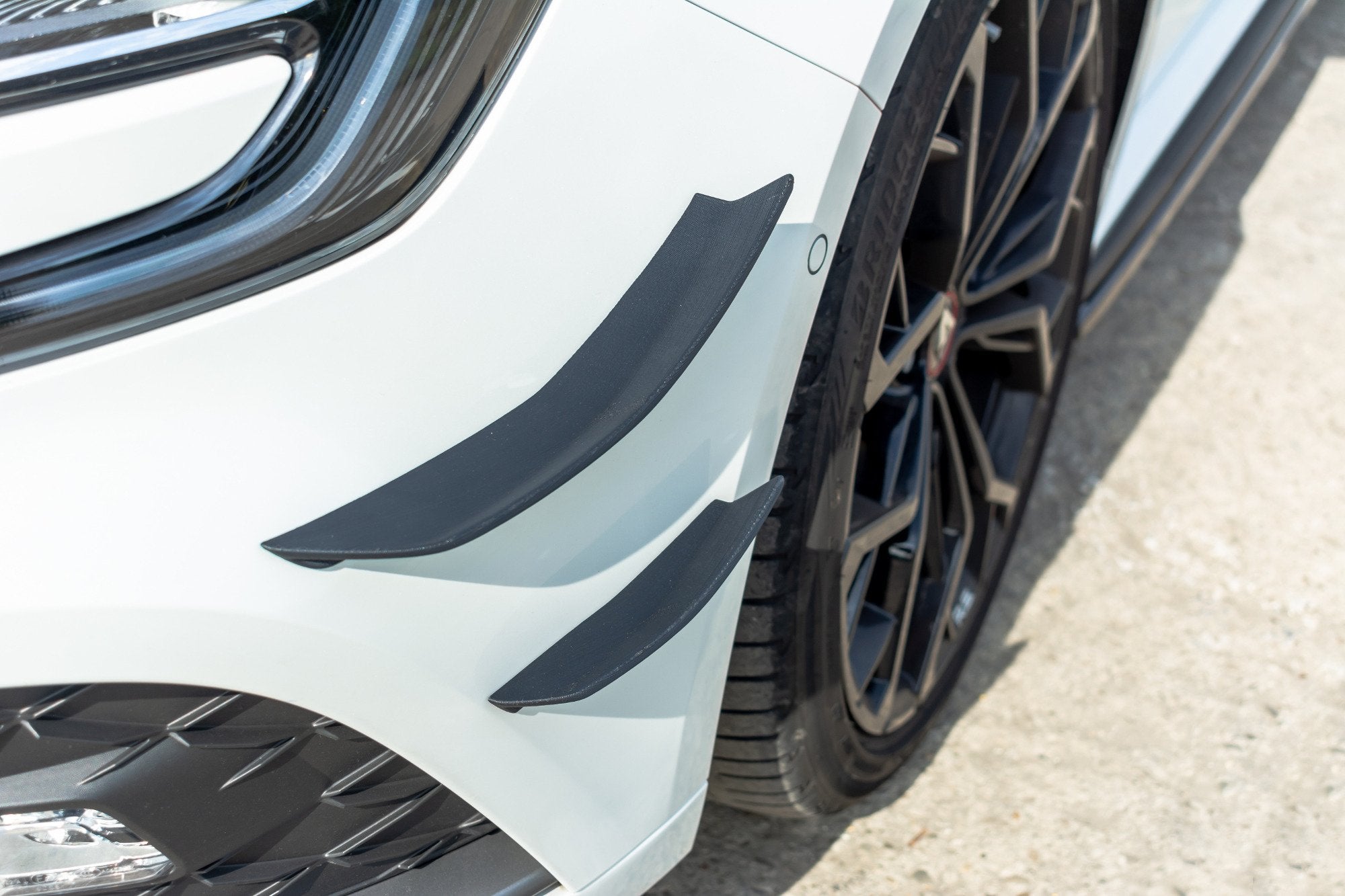 Image of Front Bumper Wings (Canards) Renault Megane Iv RS