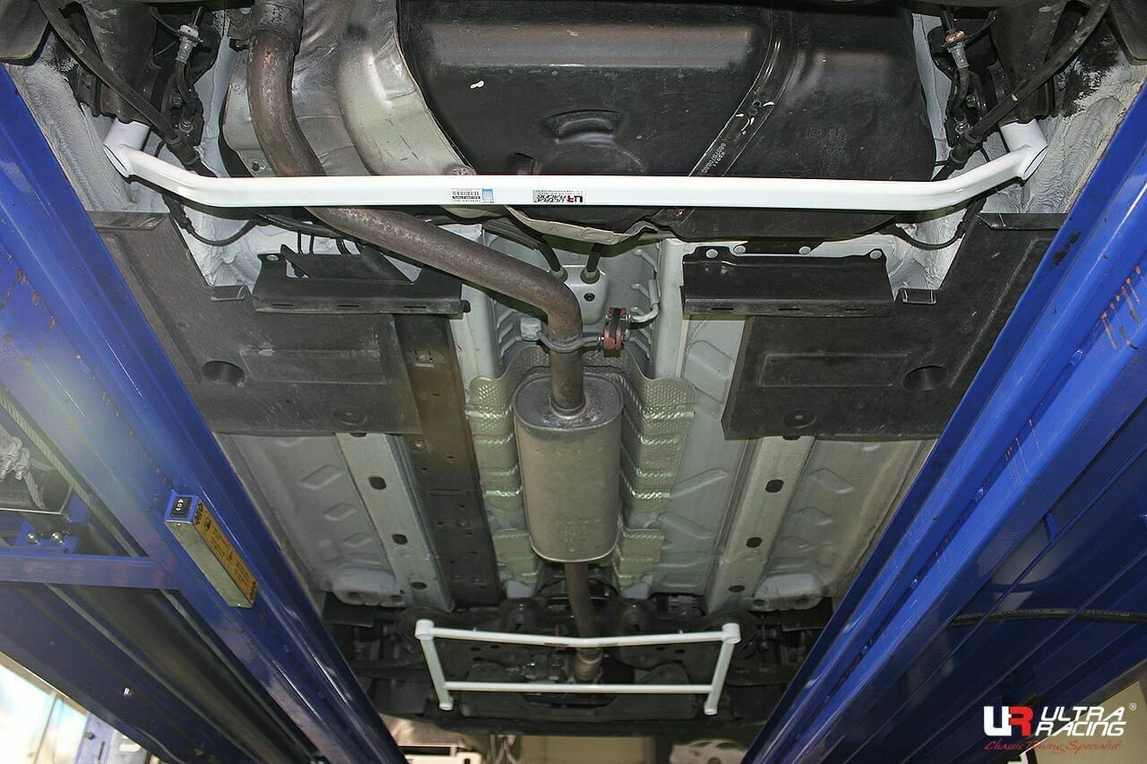 Image of Fiat 500 07+ 09./1.4 UltraRacing 2-Point Rear Lower Tiebar