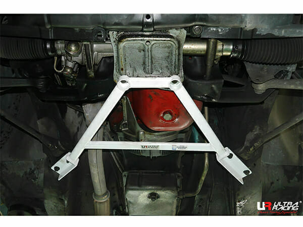 Volvo-940-90-98-UltraRacing-4-Point-Front-Lower-Brace
