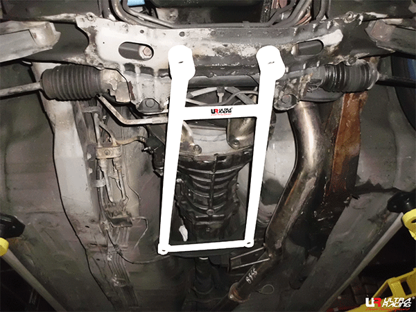 Image of Nissan Skyline R32 GTST UltraRacing 4Point Front Lower Brace