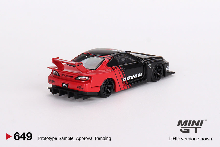 Mini GT - 1/64 LB?Super Silhouette Nissan Silvia S15 (Advan)