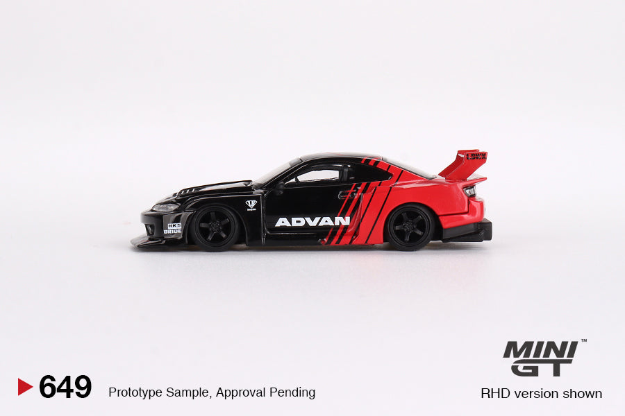 Mini GT - 1/64 LB?Super Silhouette Nissan Silvia S15 (Advan)