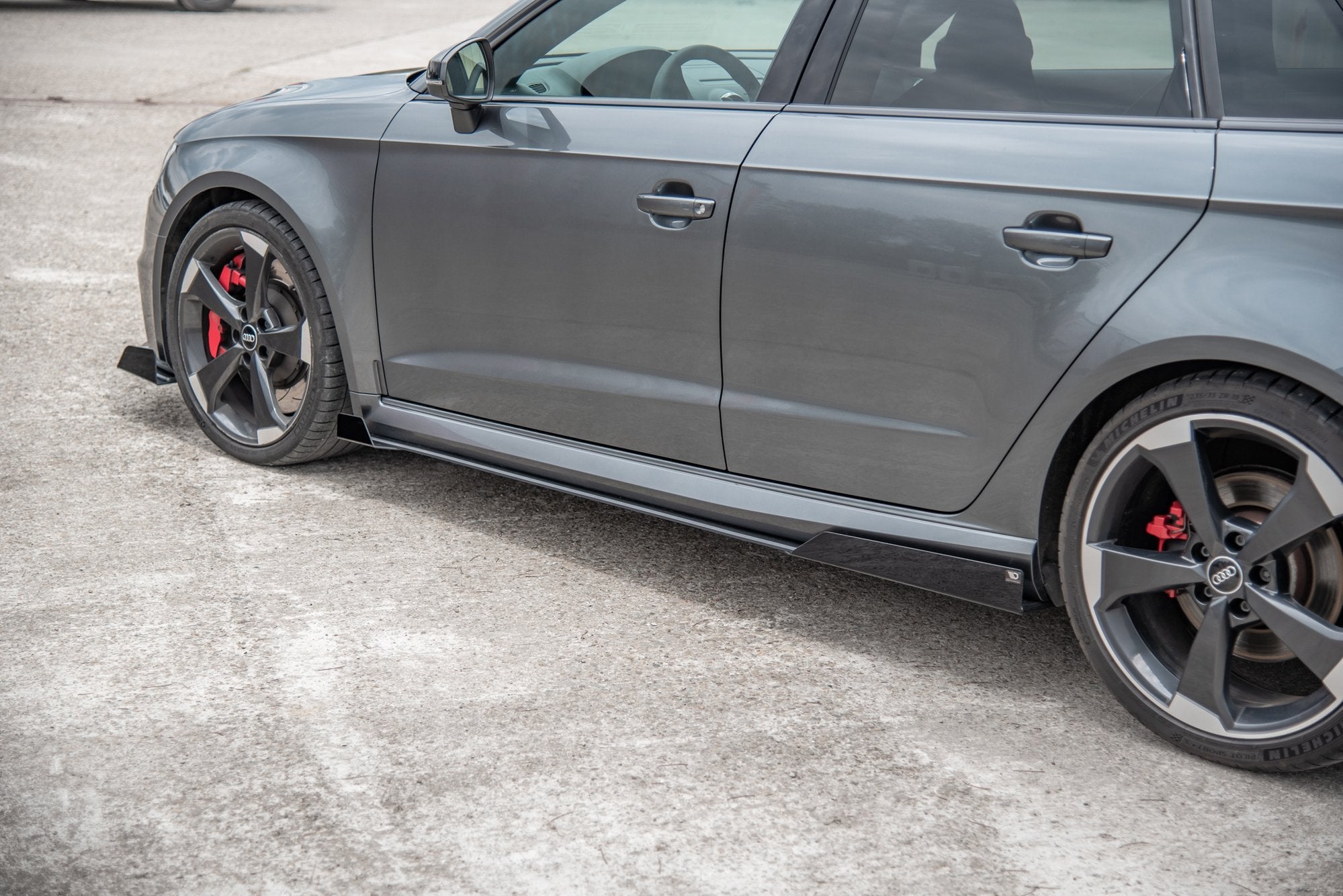 Side-Flaps-Audi-RS3-8V-Sportback---Gloss-Black
