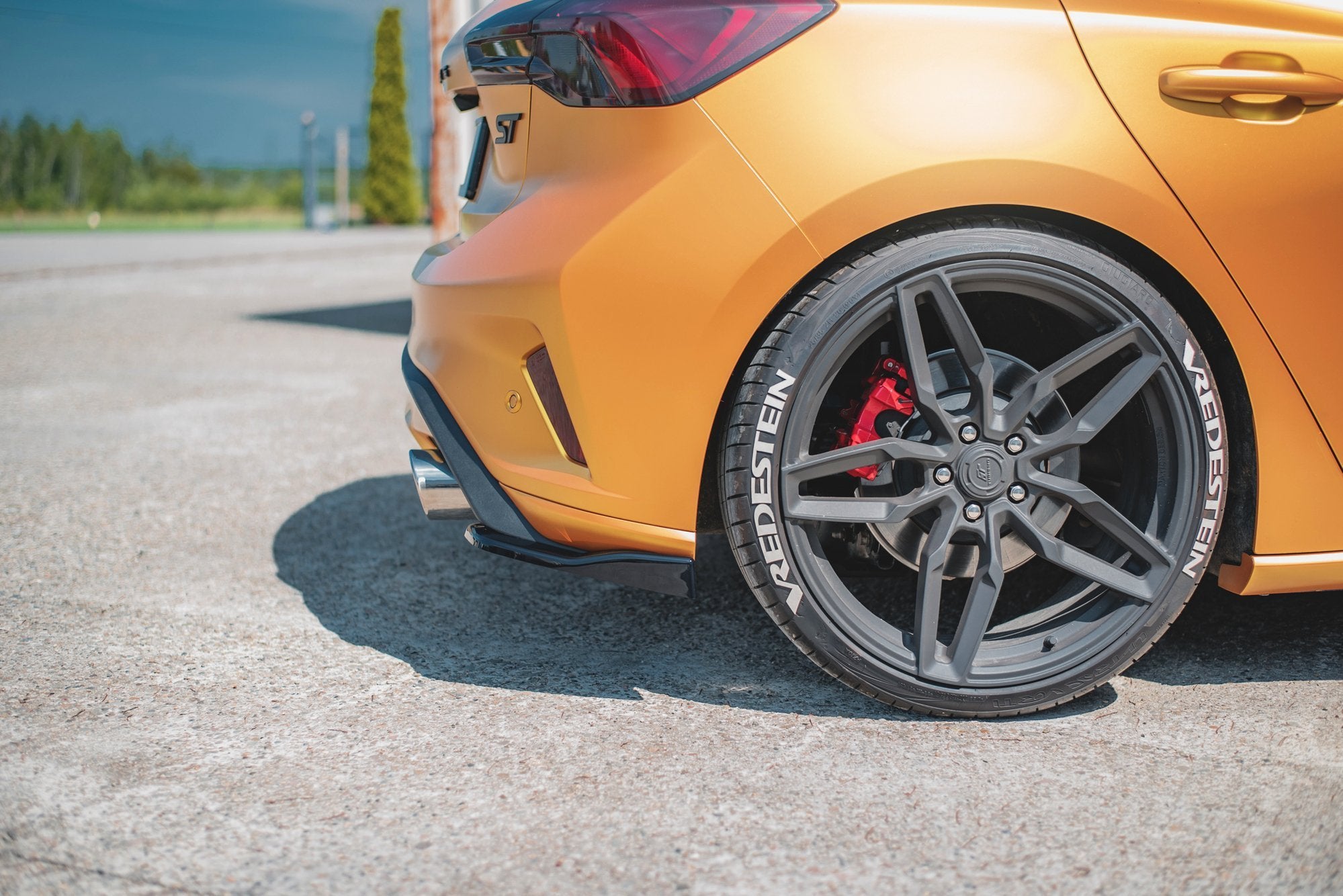 Rear-Side-Splitters-V.2-Ford-Focus-ST-MK4---Gloss-Black