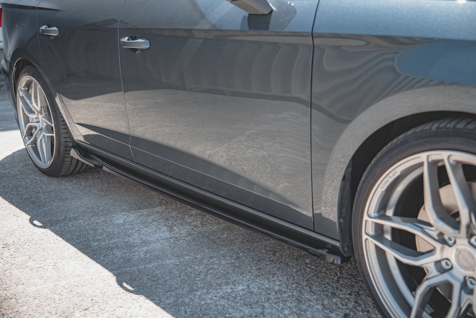 Side-Skirts-Diffusers-V.4-Seat-Leon-Cupra-/-Fr-MK3-Fl-GB