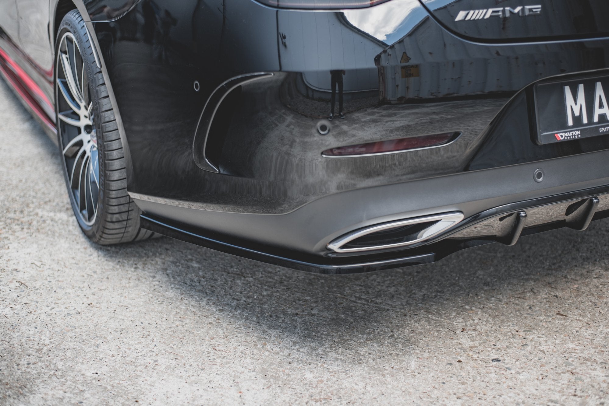 Central-Rear-Splitter-Mercedes-Benz-CLS-AMG-Line-C257-GB
