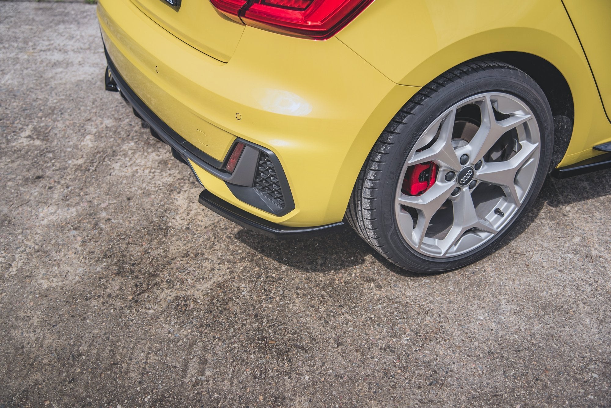 Rear-Side-Splitters-Audi-A1-S-Line-GB---Gloss-Black