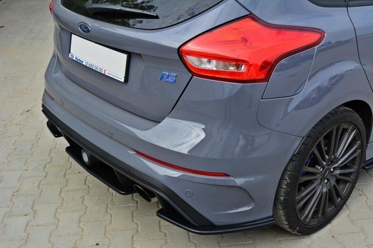 Central-Rear-Splitter-Ford-Focus-RS-MK3---Gloss-Black