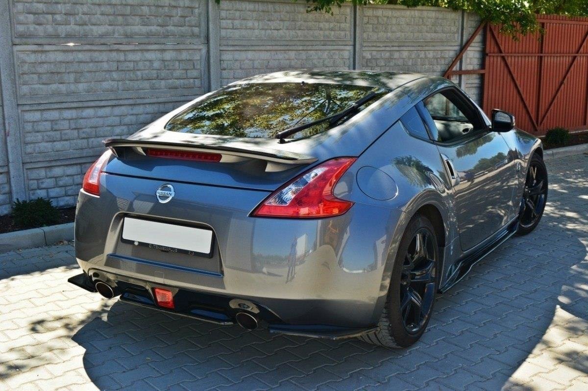 Central-Rear-Splitter-Nissan-370Z---Gloss-Black