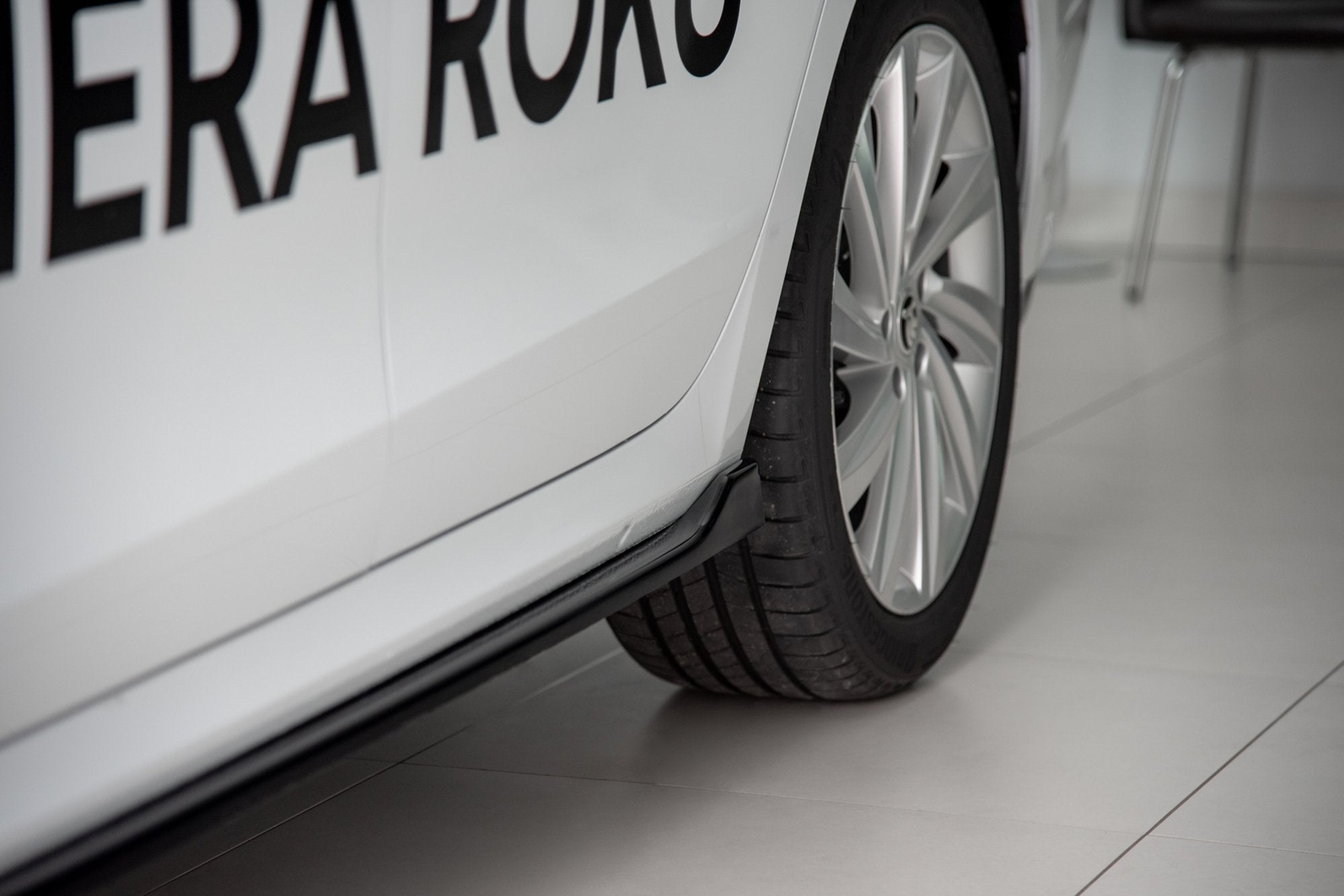 Side-Skirts-Diffusers-V.1-Skoda-Octavia-MK4---Gloss-Black