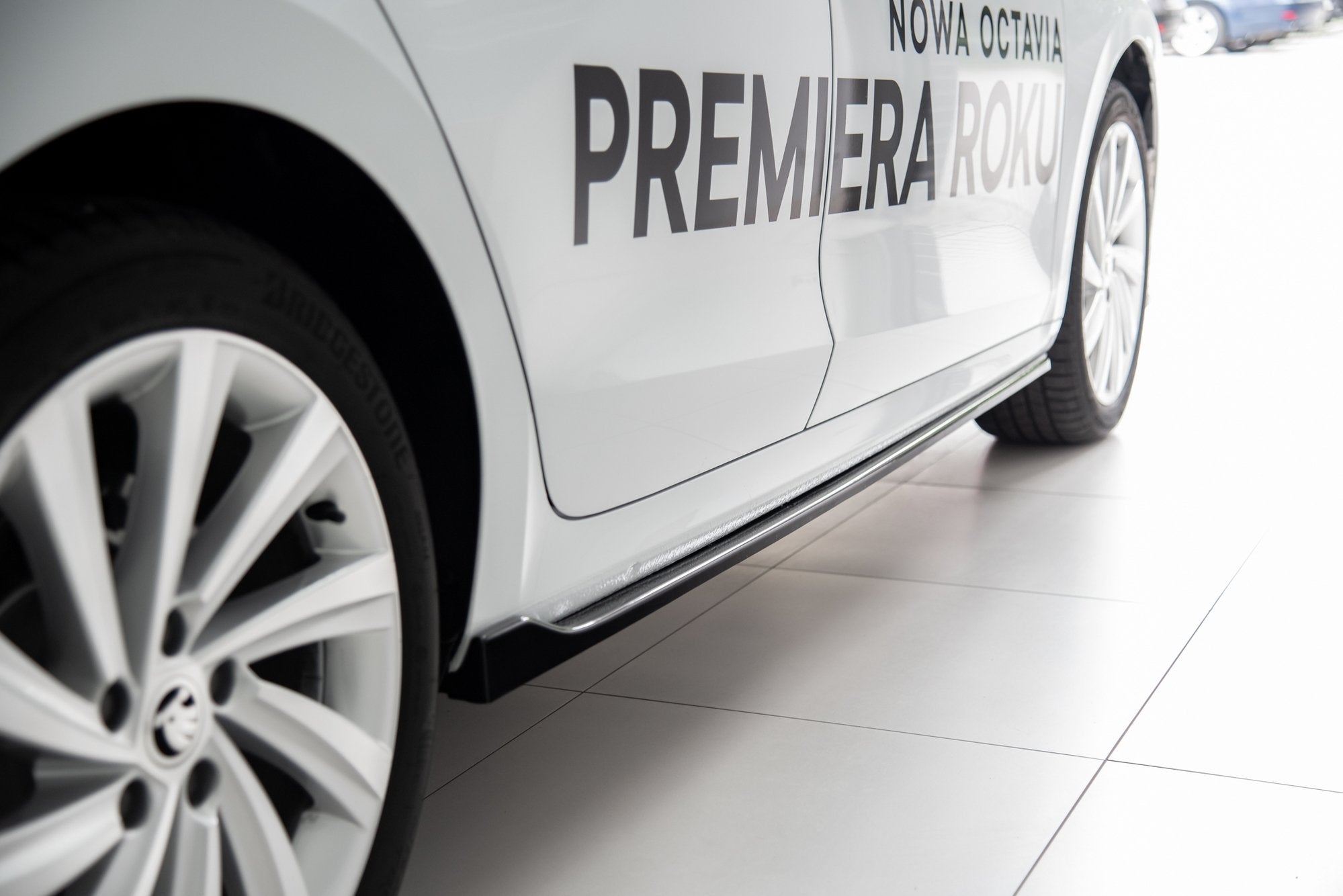 Side-Skirts-Diffusers-V.1-Skoda-Octavia-MK4---Gloss-Black