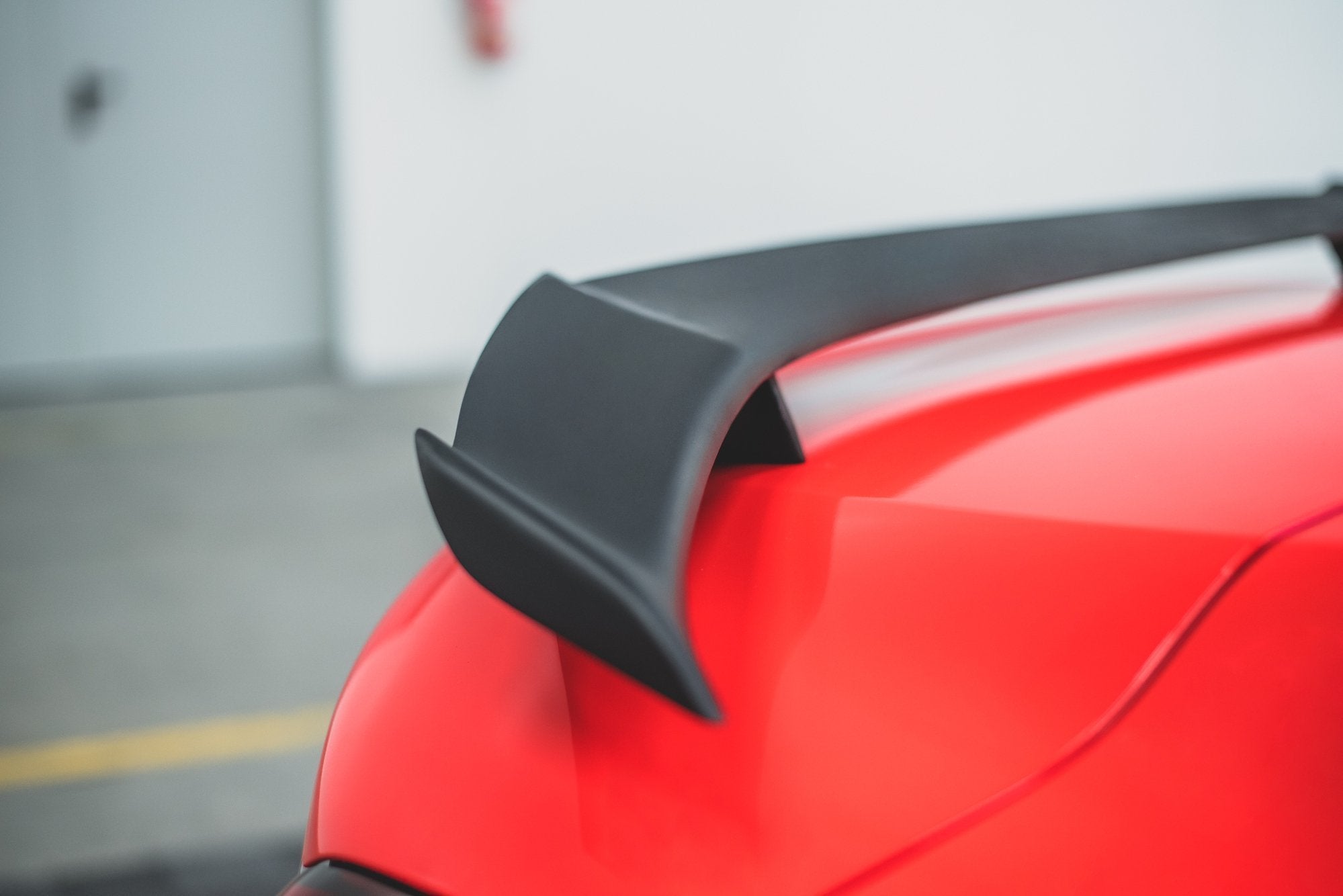 Spoiler-BMW-8-Coupe-M-Pack-G15---Not-Primed