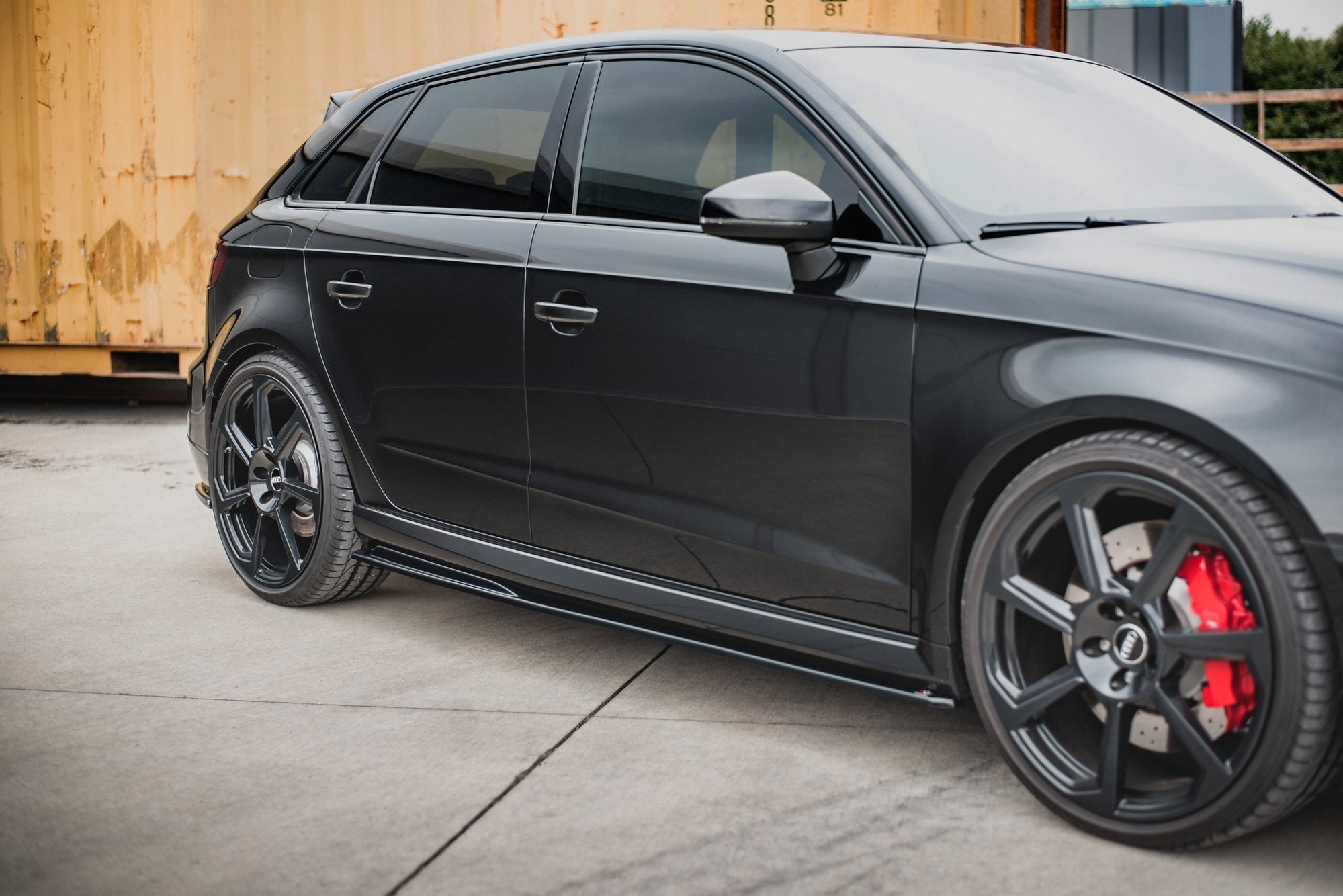 Side-Skirts-Diffusers-V.2-Audi-RS3-8V-Sportback-Facelift-GB