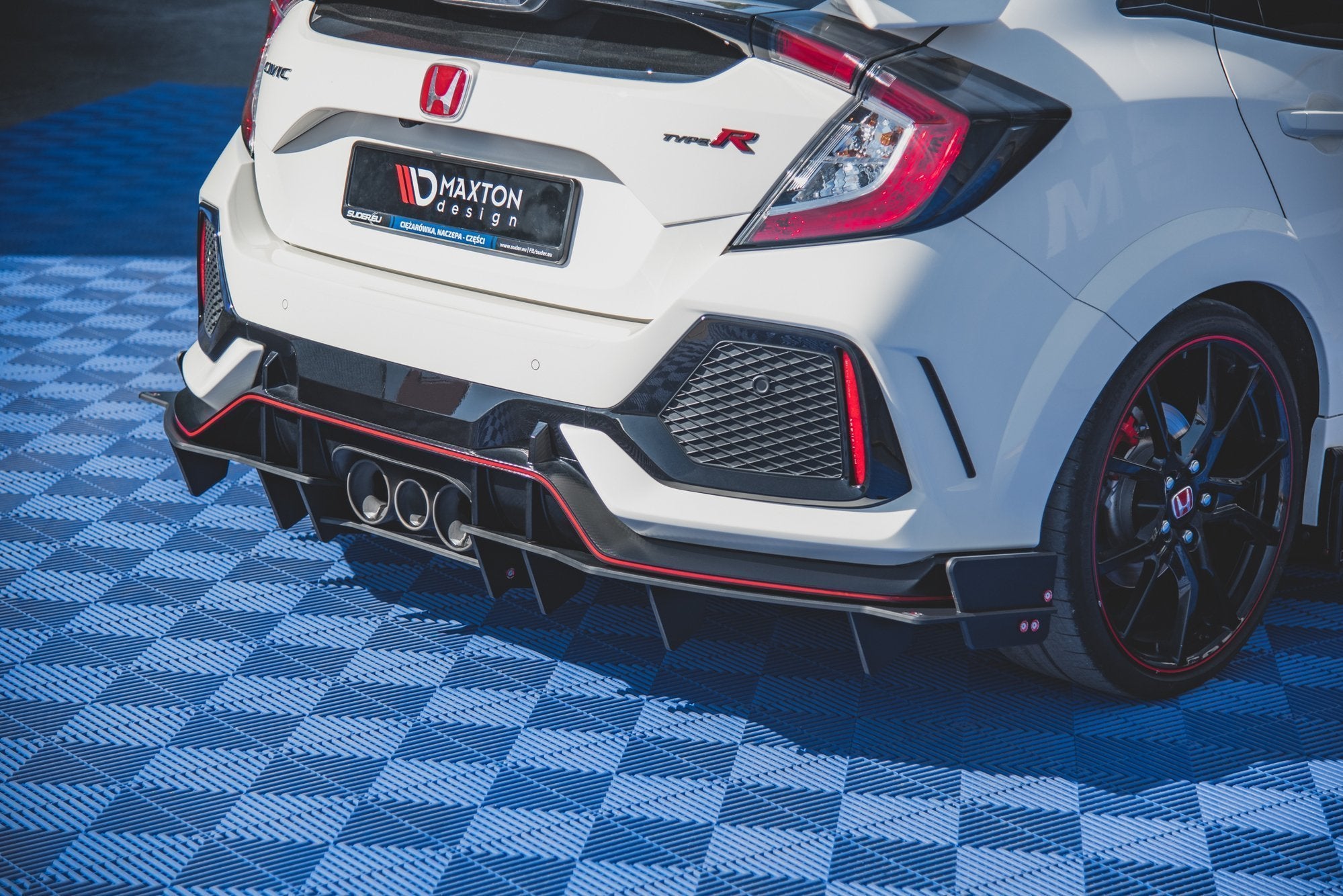 Racing-Durability-Rear-Valance-Honda-Civic-X-Type-R-Red-Line