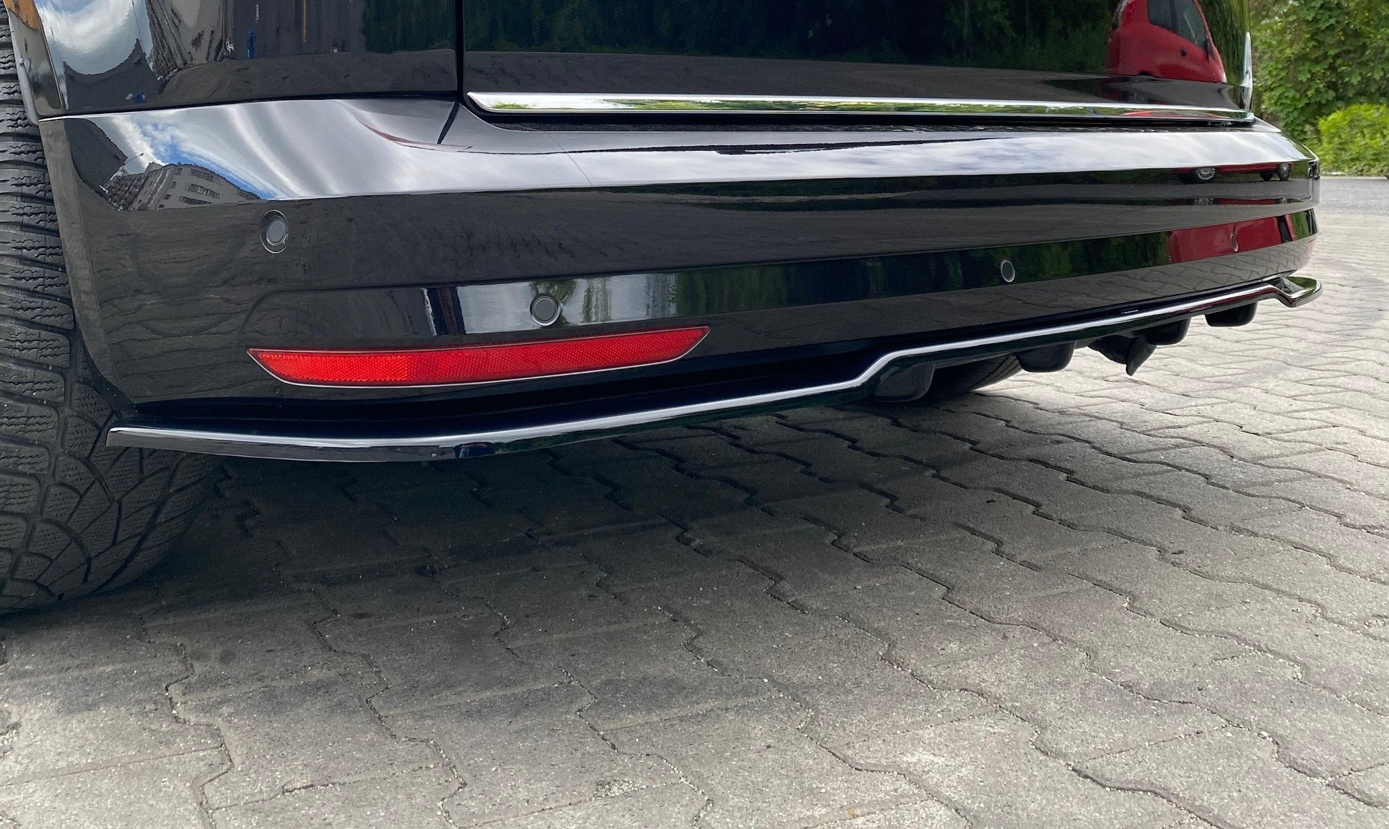 Central-Rear-Splitter-Volkswagen-Caddy-MK.-4-GB